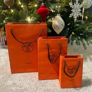 HERMES Lot Of 3 EMPTY Shopping Gift Paper Bags Orange 8”x11”, 6”x8”, 4”x6”